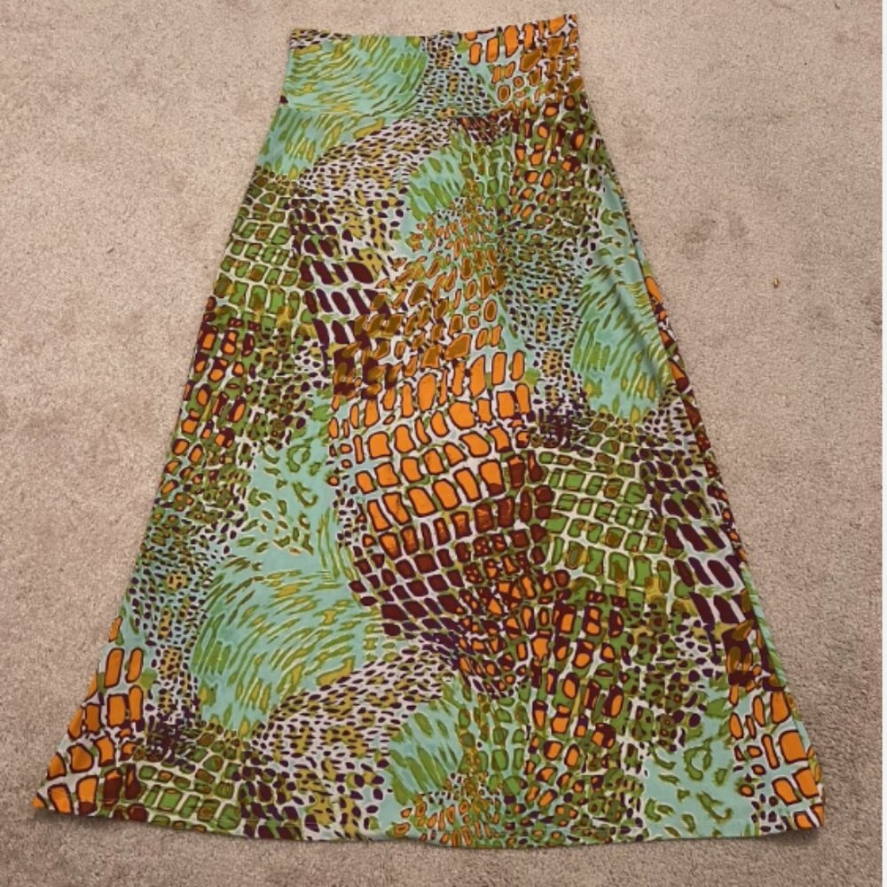 Azules. size Large. Jersey Skirt. USA. Fold Over Band. Stretch, 32". B114